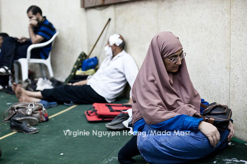 Egyptian human rights groups condemn violence by state, Brotherhood