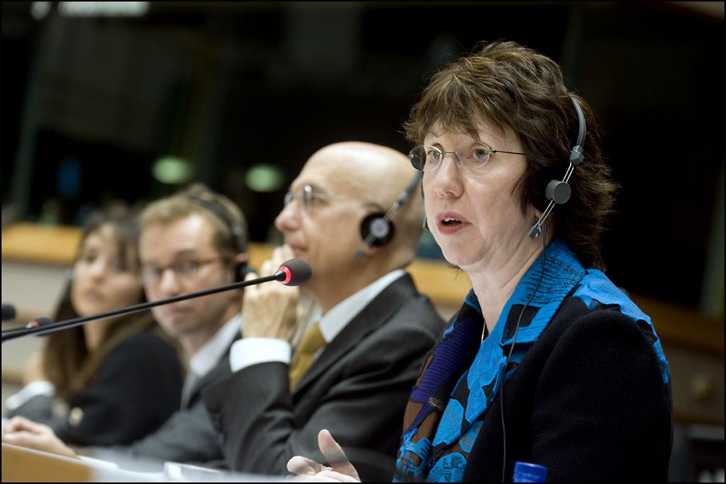 Economy in a week: The EU’s Ashton takes her Christmas vacation in Egypt