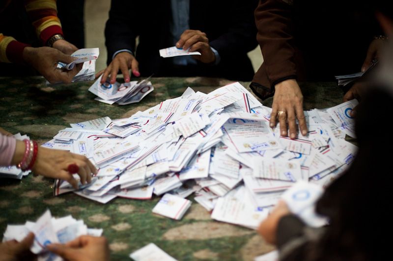 Constitution passed by 98%