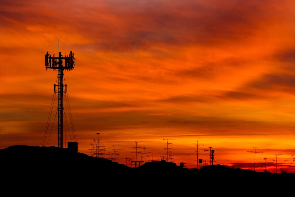 Silencing rumors, Cabinet says no change in plans for new mobile network