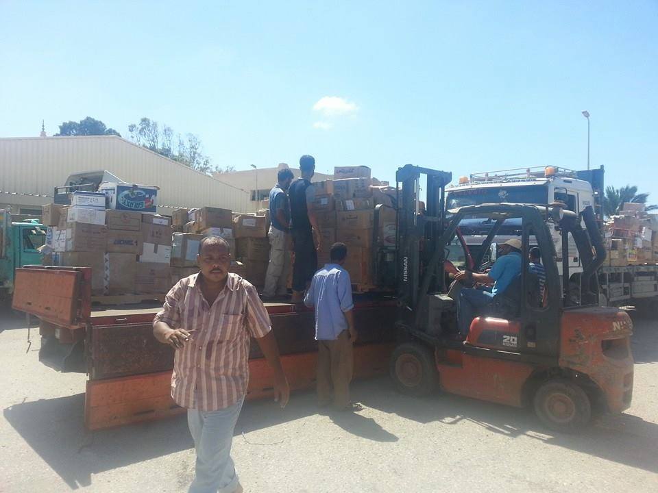 Stalled convoy finally delivers medical aid to Gaza as crisis worsens