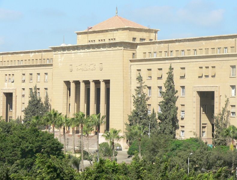 معتقلو «هندسة الإسكندرية» ينتظرون العرض على النيابة.. والتهم غير محددة