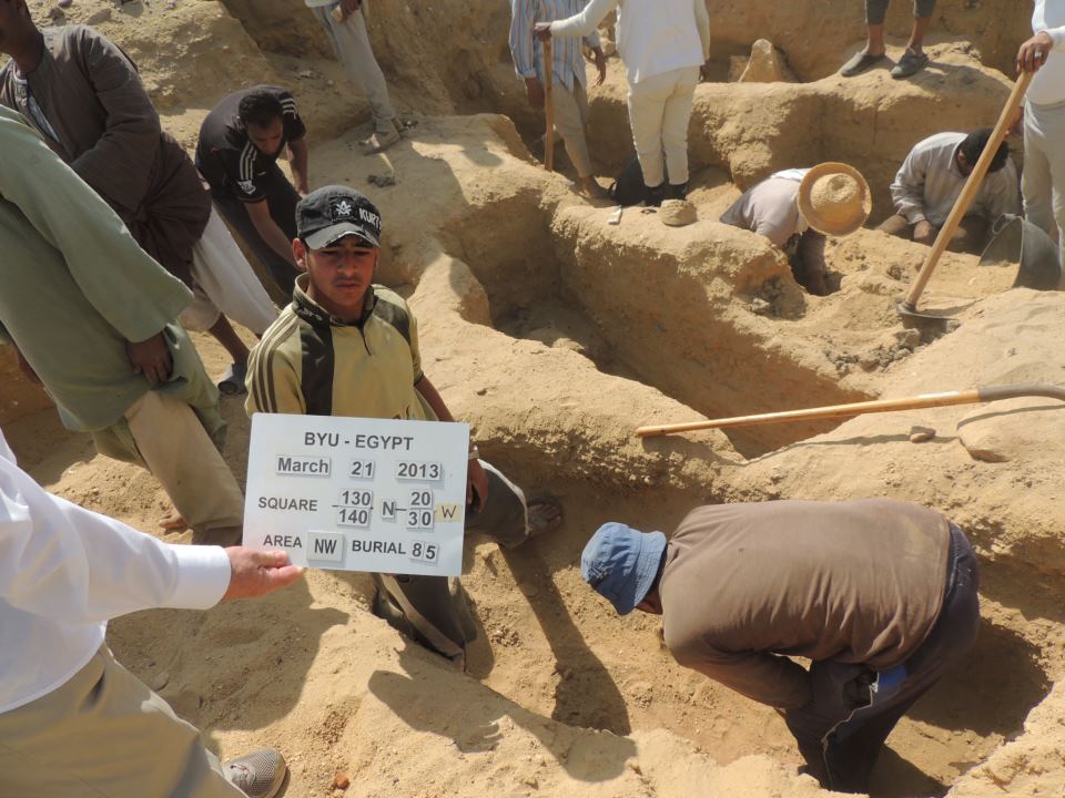 Mystery Fayoum cemetery contains over a million mummified remains