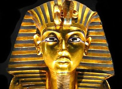 Expert: Damage to King Tut mask can be fixed