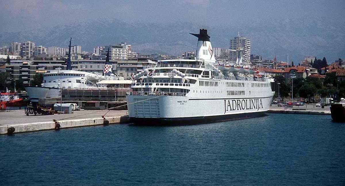 Egypt seizes 1,000 bottles of illegal pesticides found on ship from Saudi Arabia