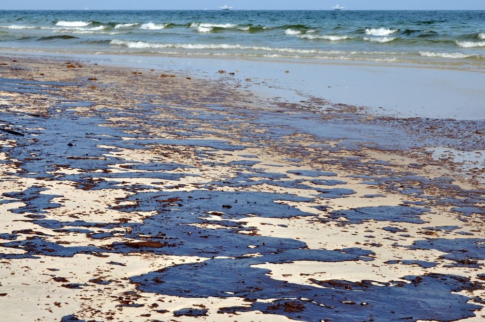 Crude Oil washes onto the beach at Ras Gharib