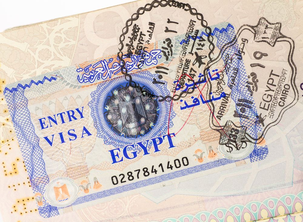 Egypt postpones new visa rule, hopes to create e-visa system instead