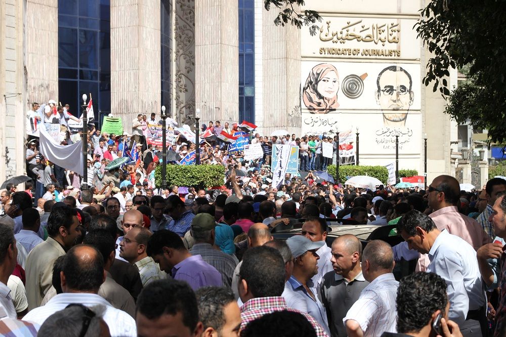 السيسي يستثني الرئاسة ومجلس الوزراء من «الخدمة المدنية» باعتبارهما «جهات خاصة»