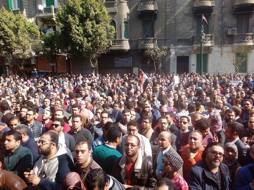 مُحدَّث: نقيب الأطباء يغادر النيابة بعد الإدلاء بأقواله في «إغلاق المطرية اضطراريًا»