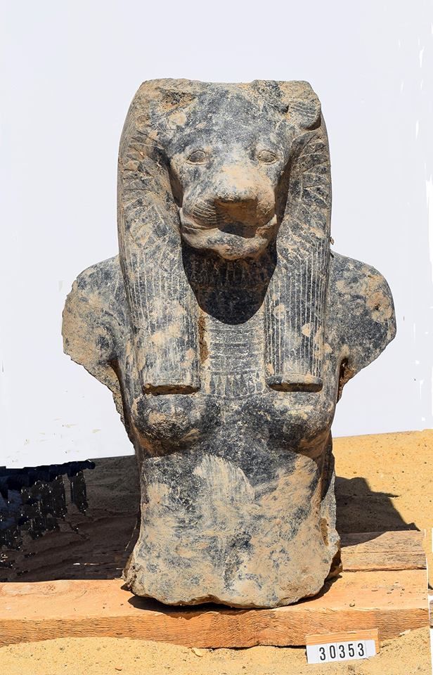 German archaeologists discover prehistoric rock art in Aswan, 9 statues in Luxor