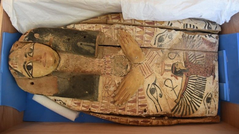 Israel returns ancient artifacts to Egyptian Museum