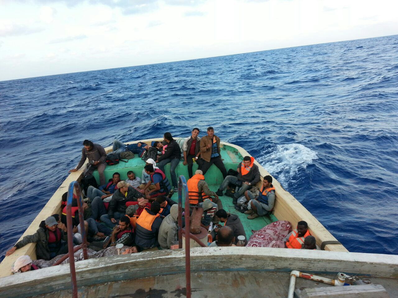 4 dead, 340 migrants rescued in Mediterranean Sea by Egyptian, Greek coast guards