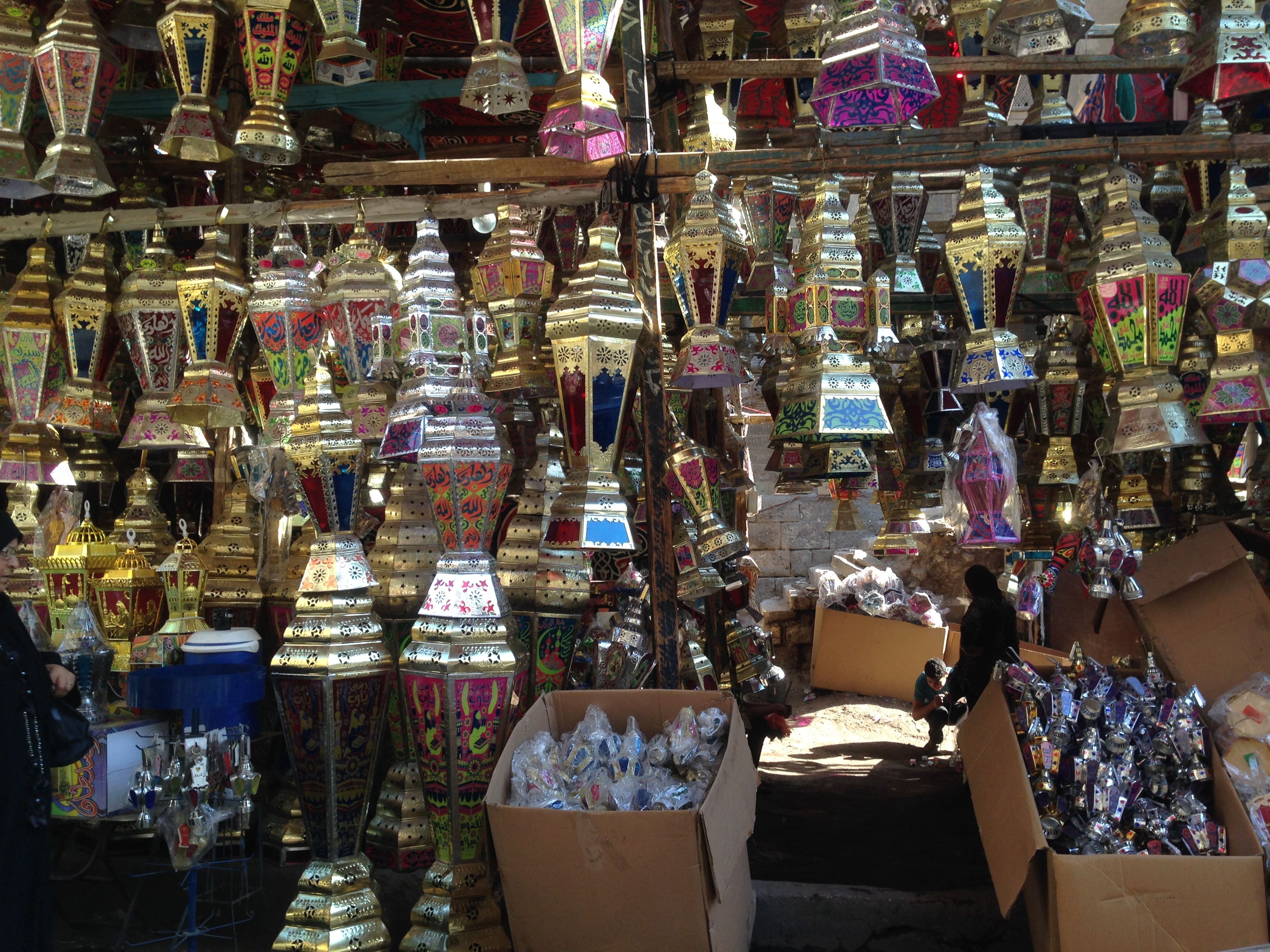 الدولار ورمضان يرفعان التضخم الشهري لأعلى نقطة منذ يوليو 2014