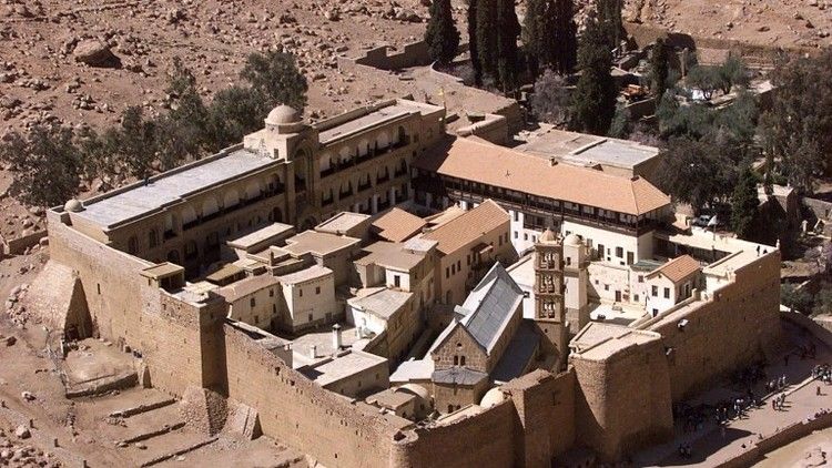 آمال تعافي قطاع السياحة تتراجع بعد هجوم سانت كاترين