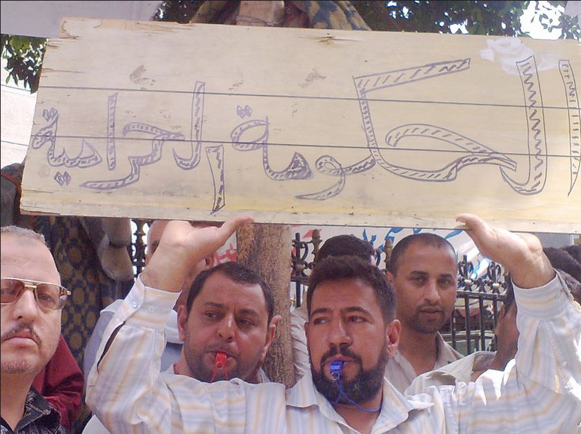 الحالمون بالعدالة: صور للعمال في انتصاراتهم وانكساراتهم