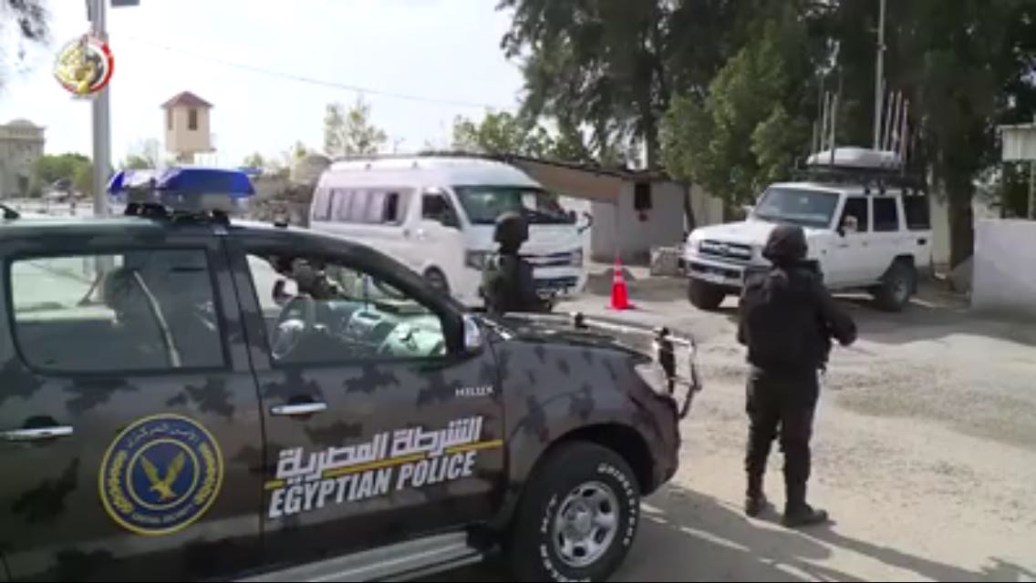 ليلة الرعب في العريش.. هجمات في وسط المدينة والرصاص يصل المنازل