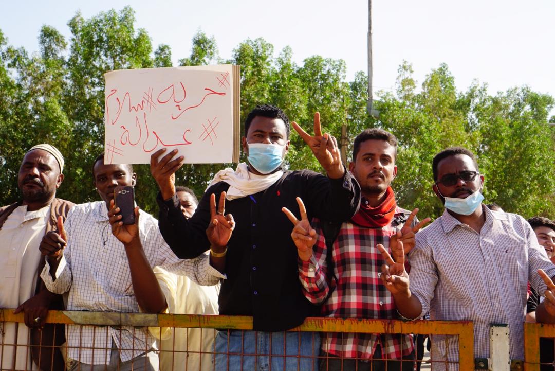 مصادر طبية سودانية: مقتل أربعة متظاهرين في أم درمان