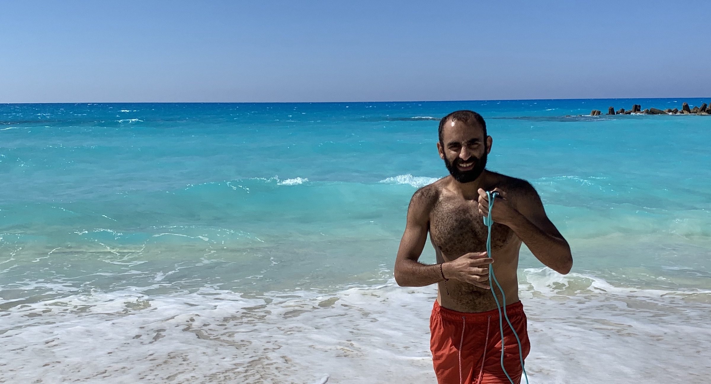 الهواة يمتنعون.. صديقي كريم عنارة