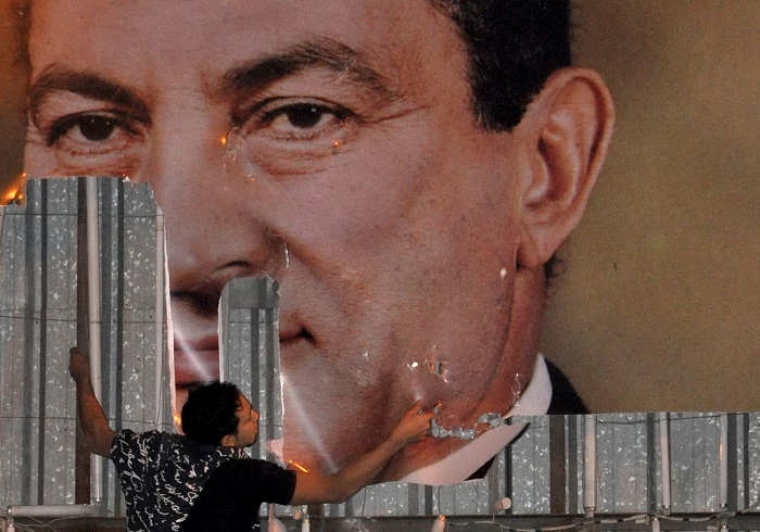 مشاهد من الأيام الأخيرة للسقوط الكبير 