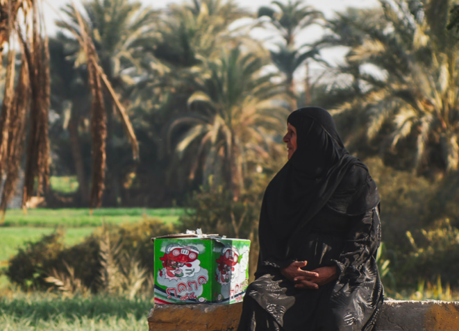 تحولات تحكيها هدوم نساء «الخيام» في سوهاج