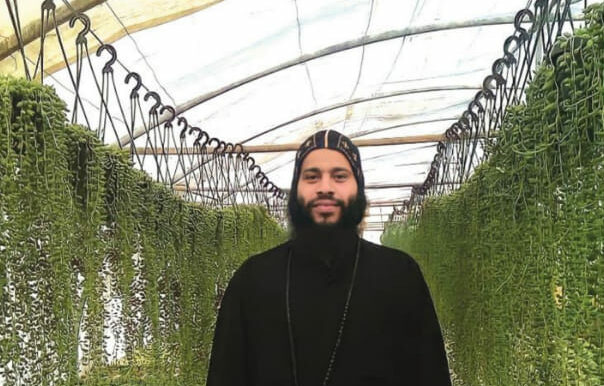 «مقتل الأنبا إبيفانيوس»: عدالة ناجزة أم قاصرة؟ قراءة في قضية انتهت بإعدام «سريع»