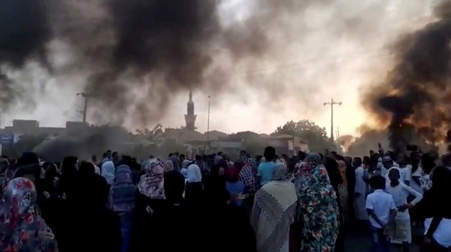 UPDATE: Anti-coup protests continue with general strike in Sudan, at least 4 dead after live ammunition dispersed crowds on Monday