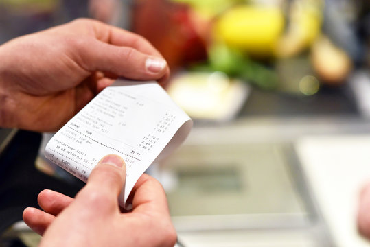 ما يهمك في تسريبات «باندورا» وأخبار الضرائب العالمية: دردشة قصيرة مع أسامة دياب