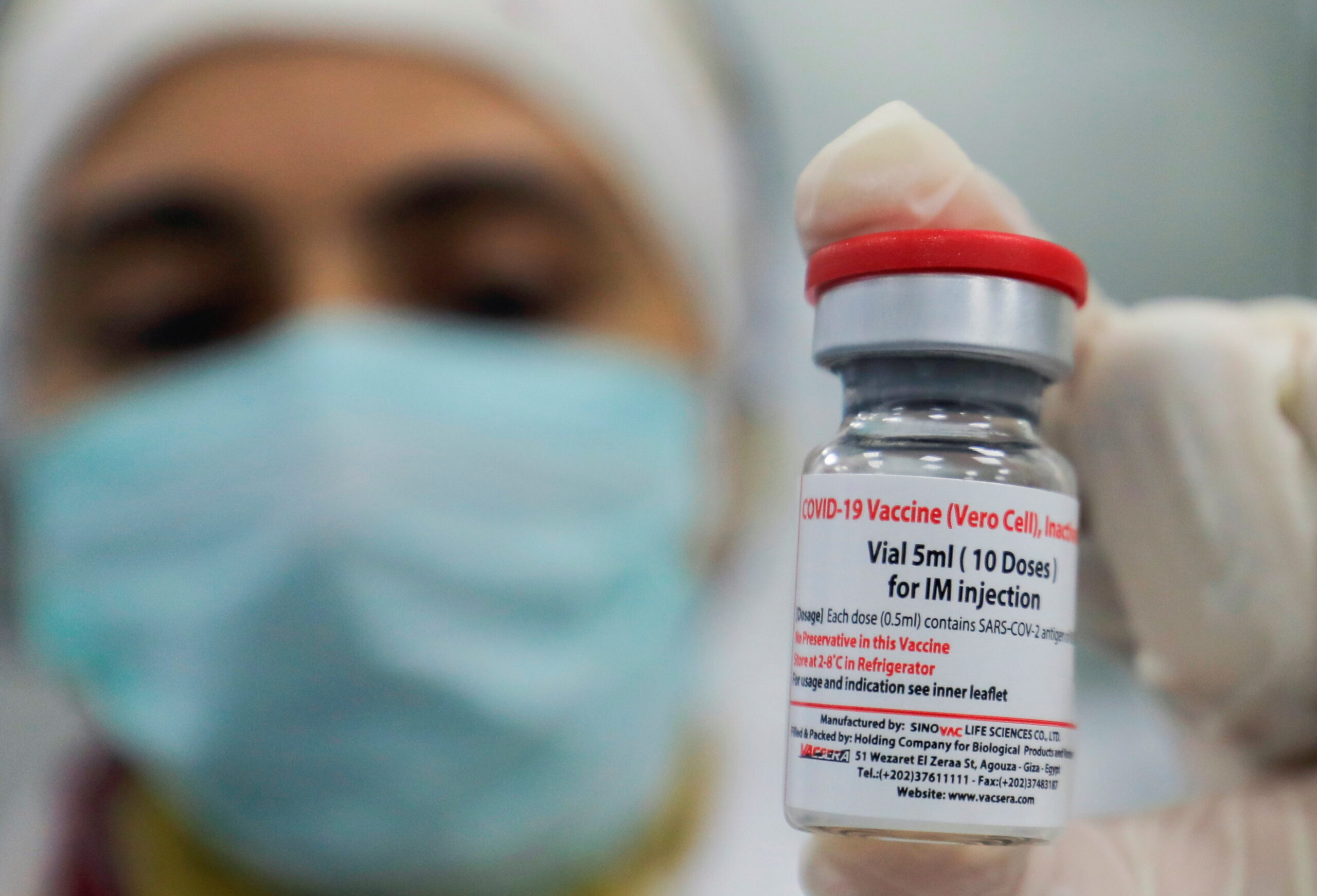 Doctors: Expired Sinovac-Vacsera doses being used in Cairo COVID-19 vaccination campaign