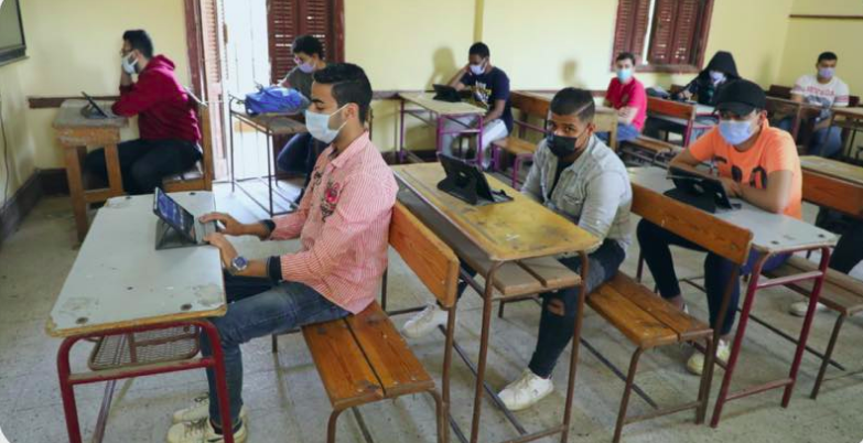 حيرة في الثانوية العامة.. التحول من «الأوبن بوك» لـ«ورقة مفاهيم»