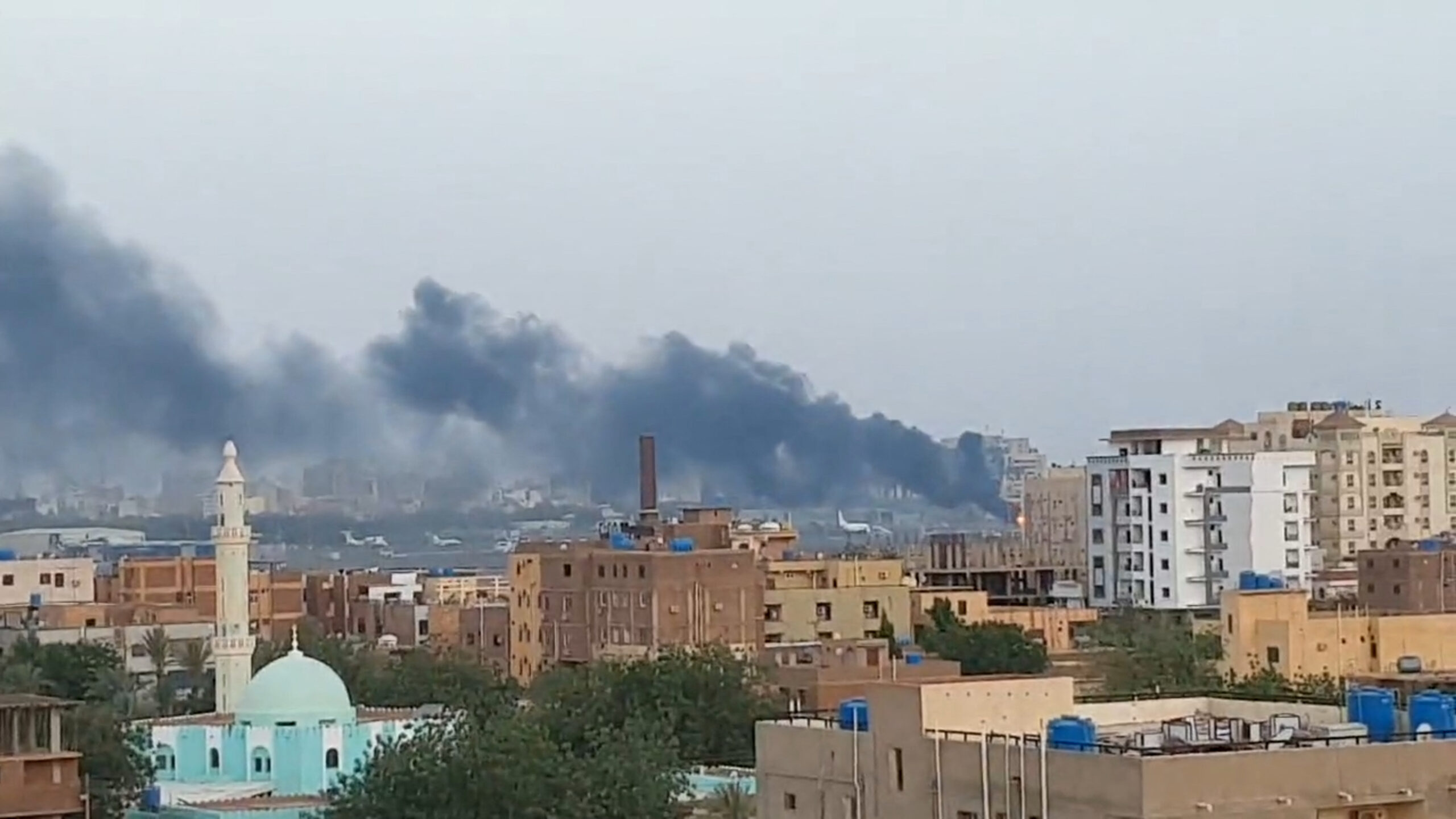 Clashes continue to send Khartoum residents fleeing, military to facilitate evacuation of foreign nationals