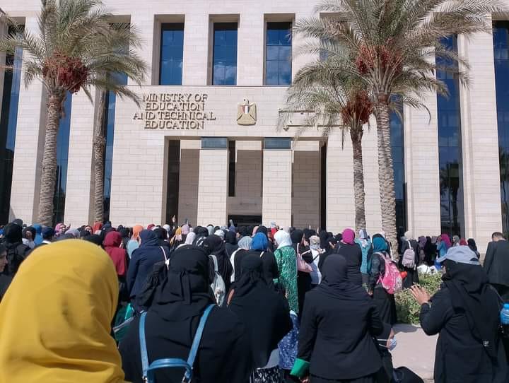 Teachers protest after mass rejections from state hiring scheme without clear criteria for acceptance