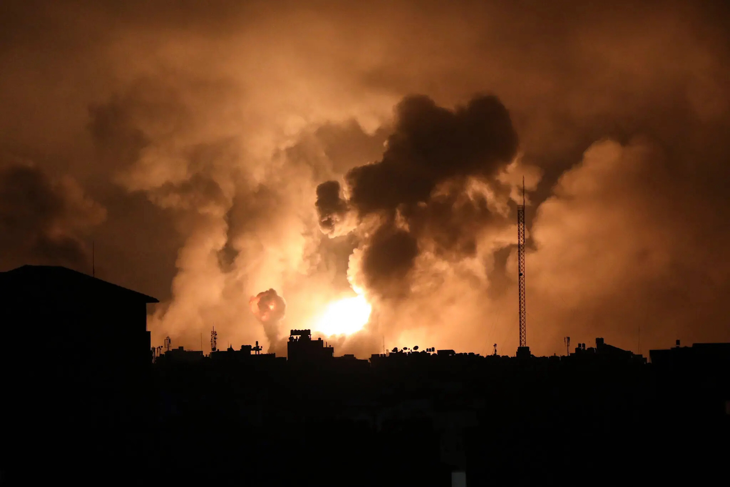 Israel attempts ground incursion into Gaza amid unprecedented bombing, non-binding UN resolution on ceasefire