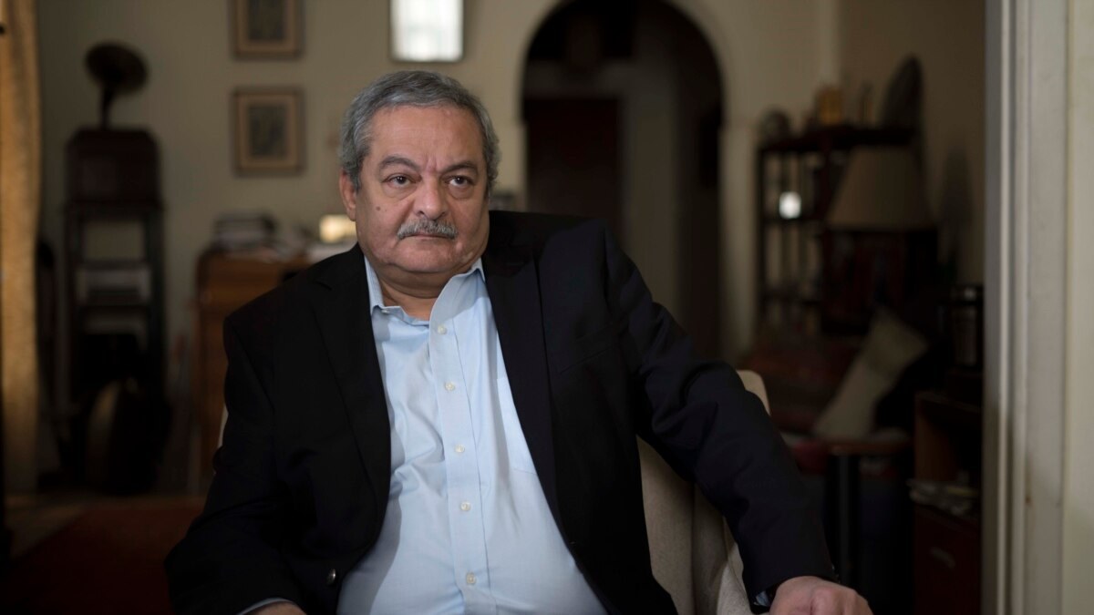 رفض استئناف هشام قاسم على حكم حبسه |  الاعتداء على «موكلي» الطنطاوي وإسماعيل أمام الشهر العقاري في لاظوغلي