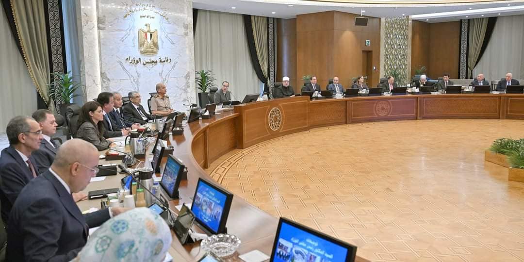 الحكومة: ترشيد الإنفاق وتأجيل تنفيذ أي مشروعات جديدة| طرابلس تعفي فئات مصرية من تأشيرة ليبيا