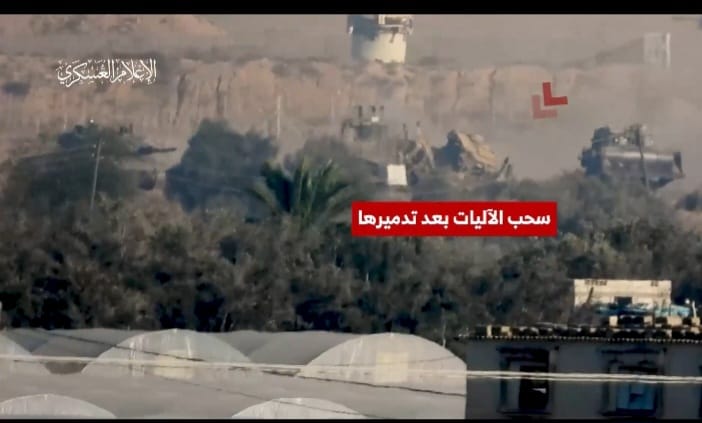 شهر من الحرب: غزة تواصل المقاومة.. اعتقالات جديدة في الضفة.. وحداد وترقب بجنوب لبنان