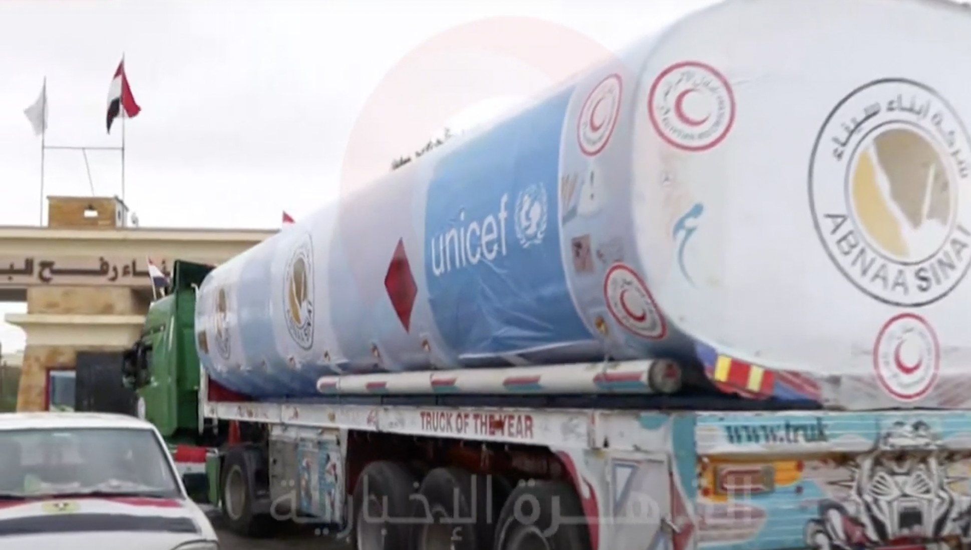 Fuel reaches Gaza for 1st time since beginning of Israeli onslaught, sources say Israel restricts its use
