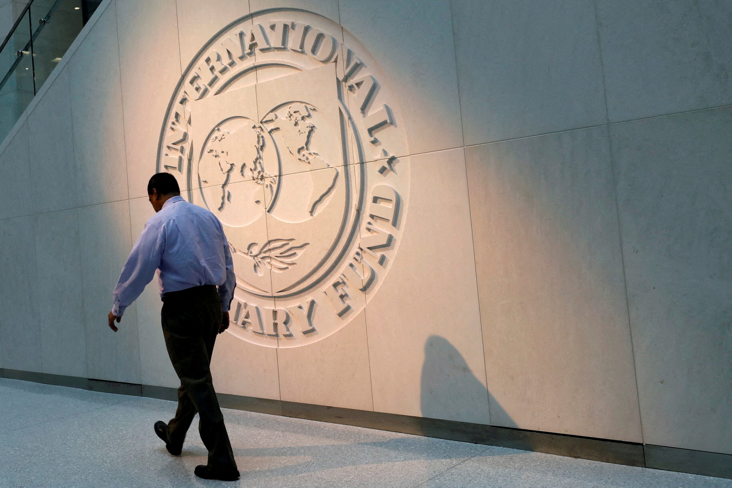 Govt committee recommends restructuring economic authorities to align with IMF recommendations, better track debt