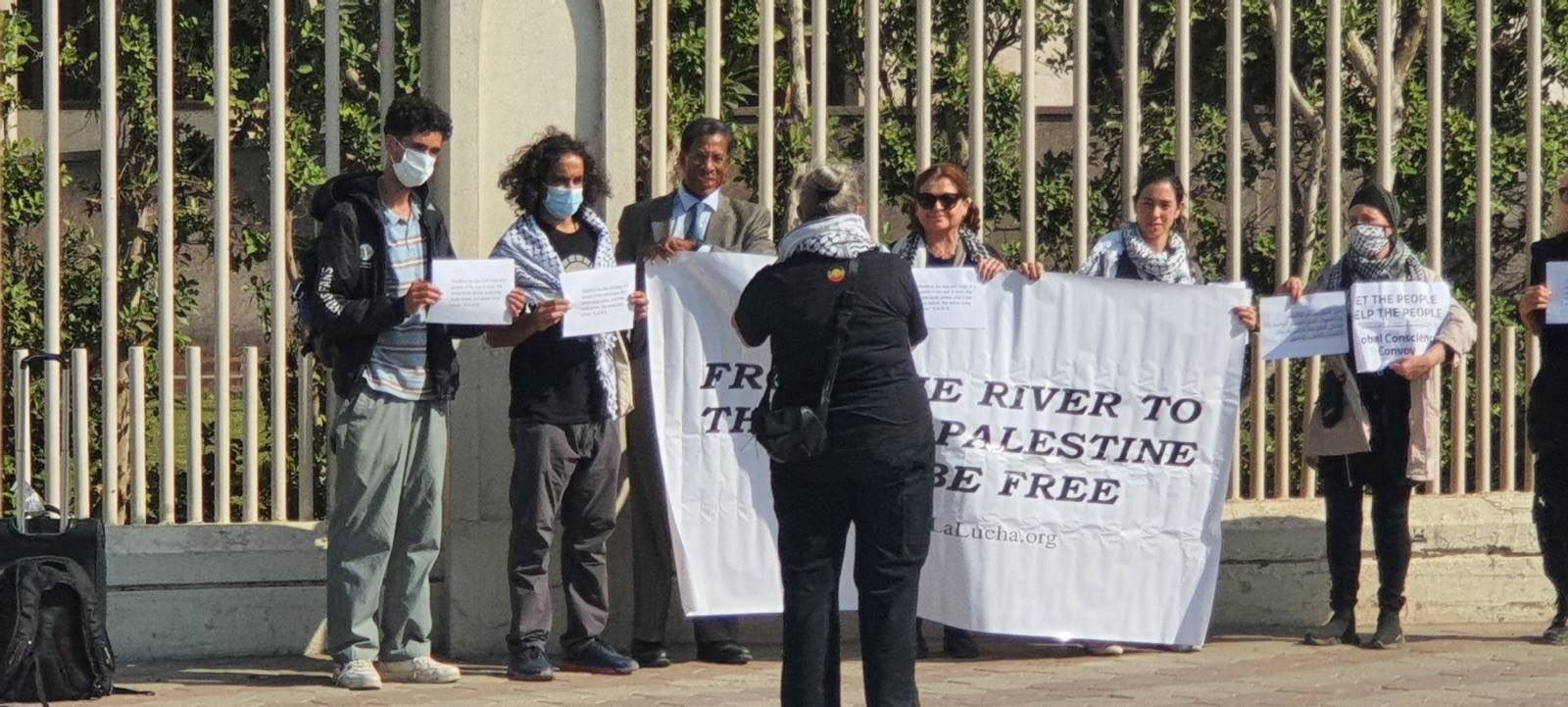 4 activists expelled from Egypt following detention for pro-Palestine protest outside Foreign Ministry