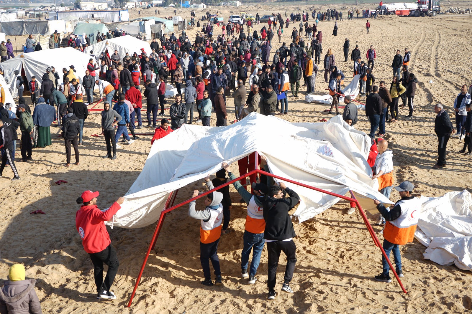 Egyptian Red Crescent source: New camp for Palestine’s displaced abandoned as Israel escalates aggression in Gaza’s south