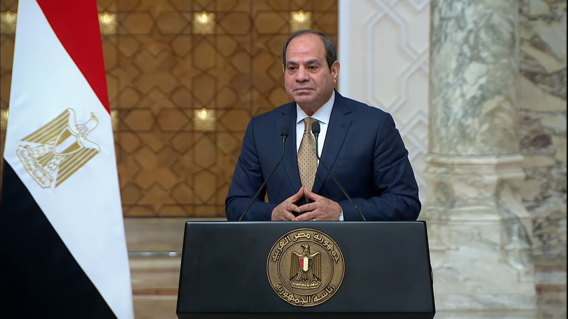 السيسي يوافق على «تبادل المحكوم عليهم» مع الإمارات و«حماية الاستثمارات» مع السعودية | «المؤبد» للمعتدي على الطفل في مدرسة دمنهور