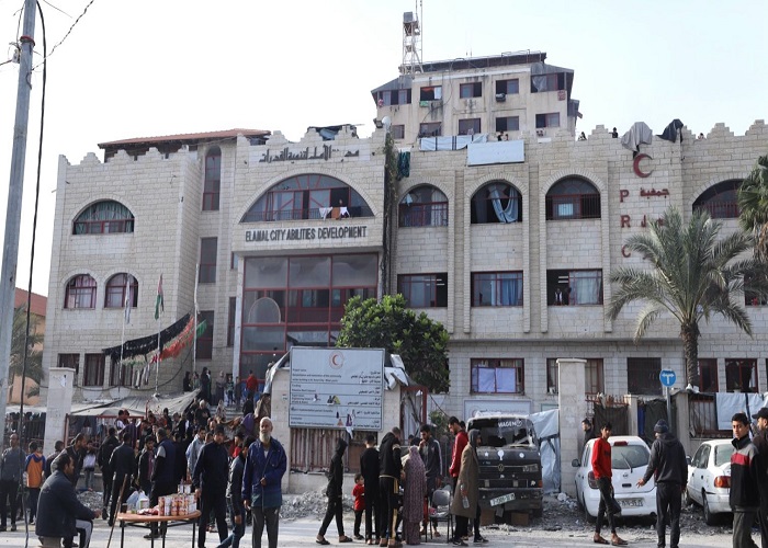 مستشفى العودة: إنقاذ جنين من رحم أمه بعدما قتلها الاحتلال بقصف منزلها | معهد أمني إسرائيلي: وقف هجمات الحوثيين صعب