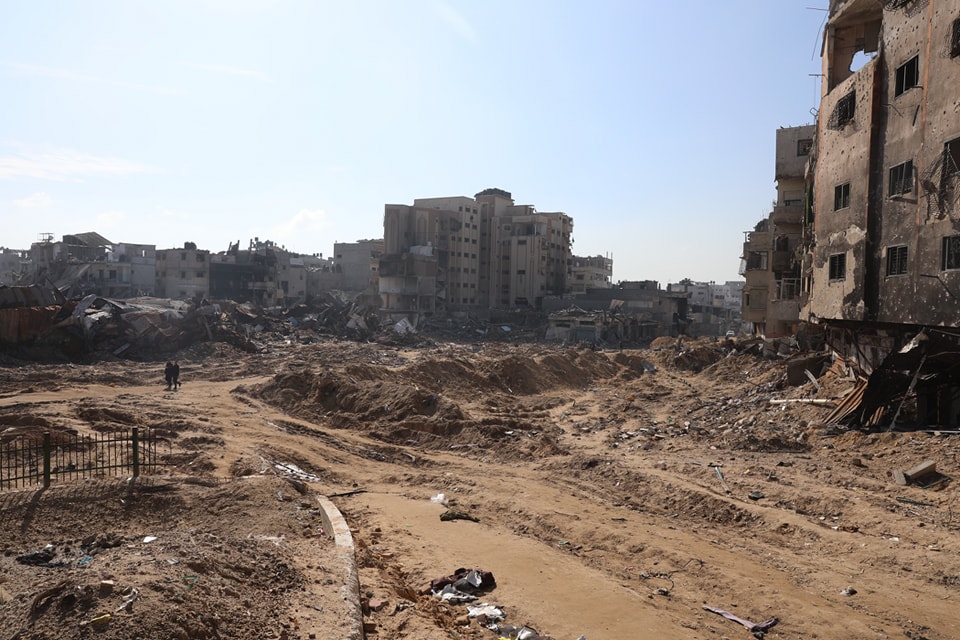 Occupation constructs road separating northern Gaza from rest of strip