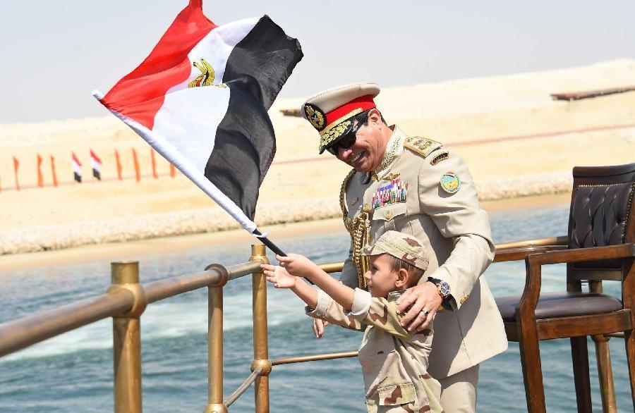 رئيس «قناة السويس»: دراسات «الازدواج» تستغرق 16 شهرًا  | «المبادرة» تنتقد تمديد حبس أكثر من 1500 متهم بالمخالفة للقانون