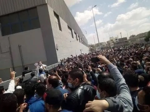 عمال «ليوني وايرنج» ينهون إضرابًا بعد وعود برفع الأجور 