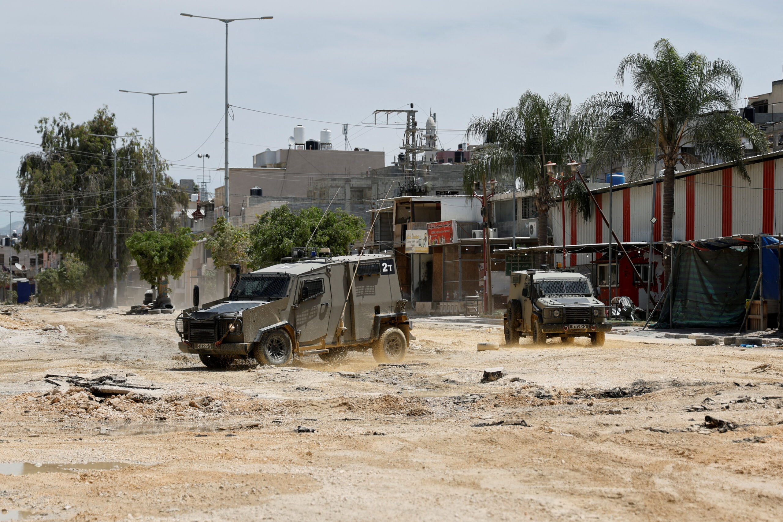  4 مجازر جديدة ترفع عدد ضحايا العدوان لأكثر من 34 ألف قتيل | تواصل العدوان لليوم الثالث على «نور شمس» في طولكرم