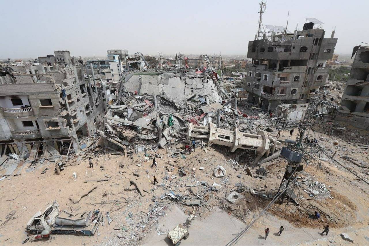 غارات الاحتلال تقتل 32 فلسطينيًا آخر 24 ساعة| مياه الشرب غير آمنة في كل القطاع.. وكارثة بيئية بسبب النفايات والصرف الصحي