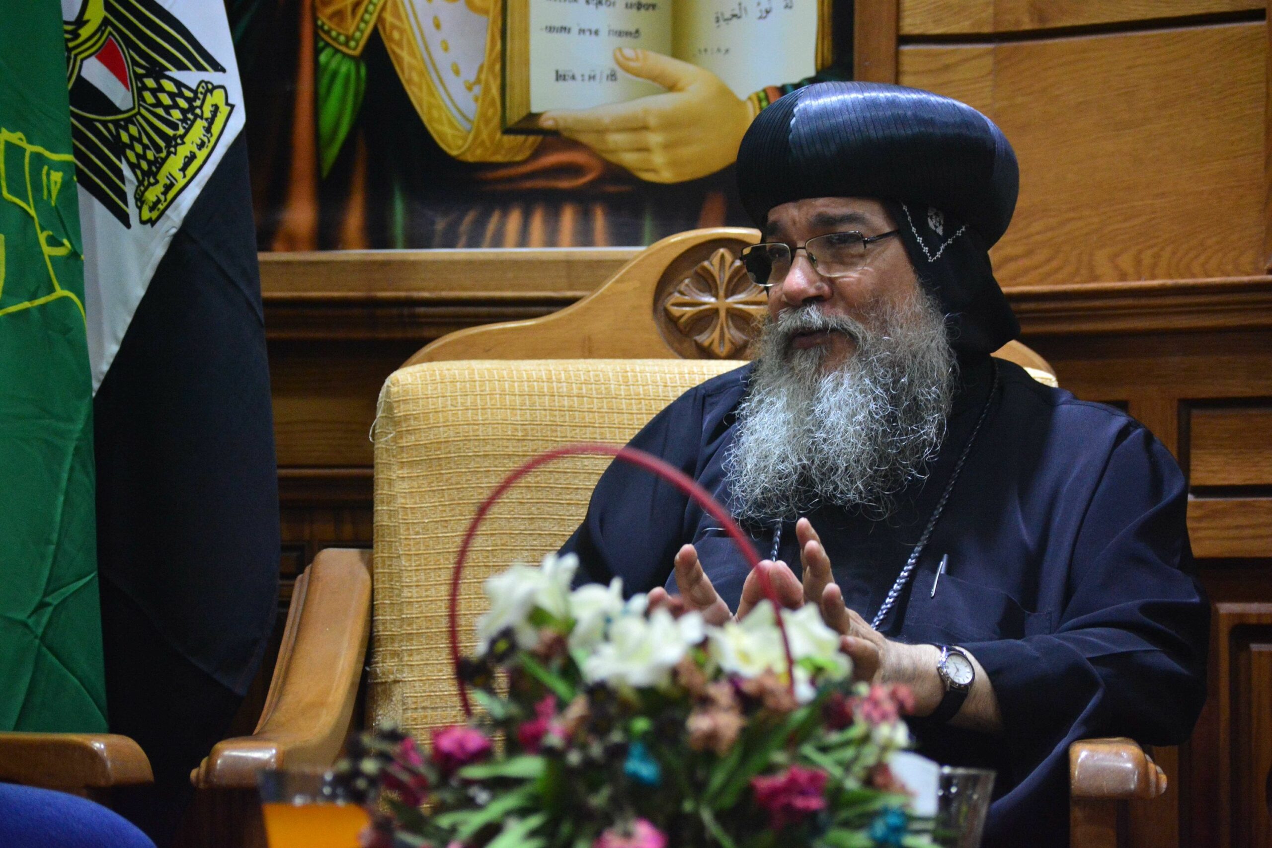 أسقف المنيا: القبض على منفذي الاعتداءات على منازل الأقباط في الفواخر | الحكومة تتعهد لـ«صندوق النقد» بوقف الاقتراض المباشر من «المركزي» 