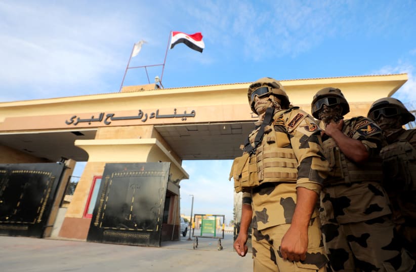 مقتل جندي مصري في «رفح» | حبس أحمد الطنطاوي | إخلاء سبيل 42 متهمًا في قضايا سياسية