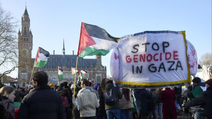 احتجاجات الطلاب تجتاح جامعات أوروبا تأييدًا لفلسطين.. ومستمرة في أمريكا