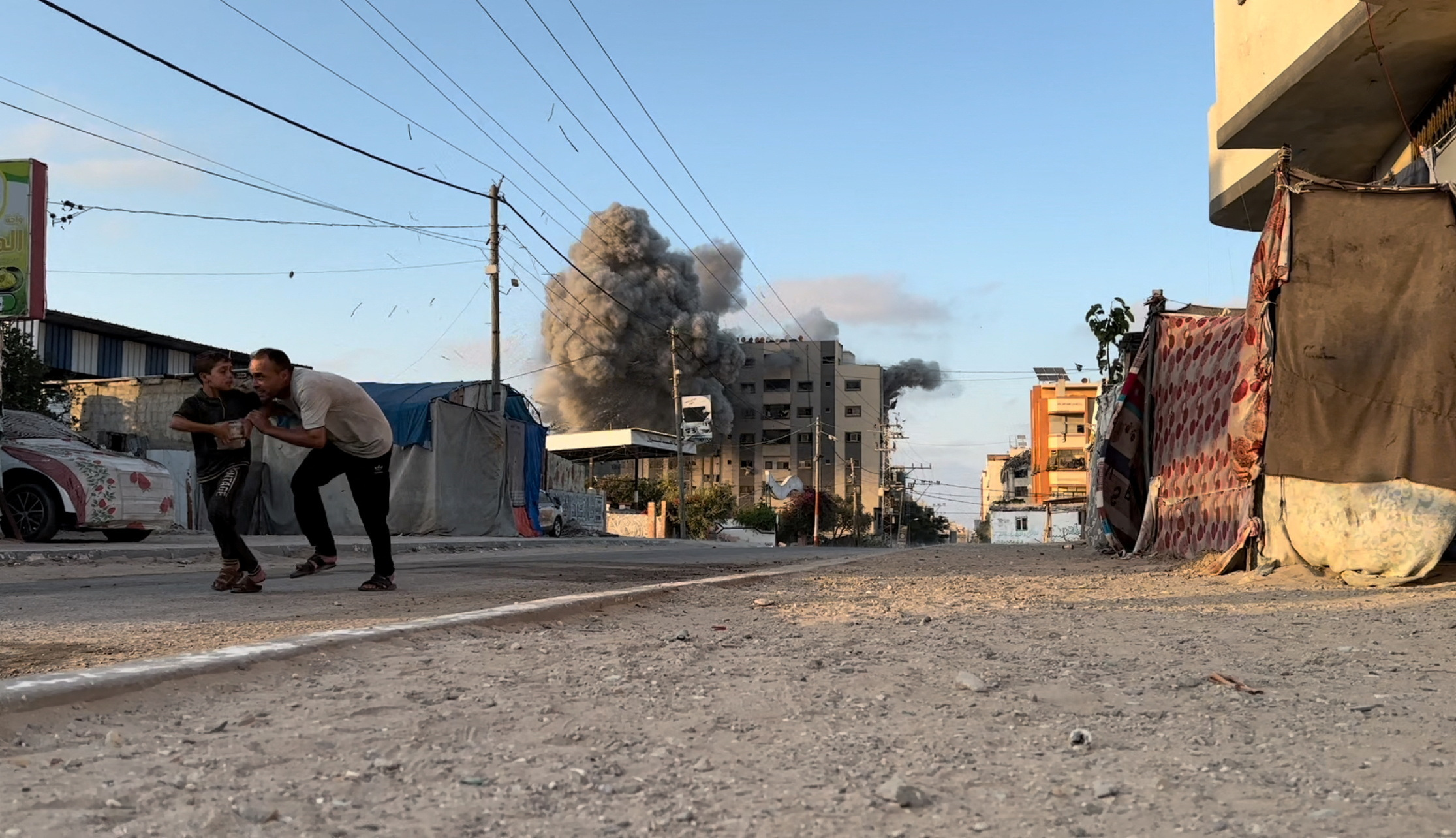 Sources: Israel emerges optimistic from ceasefire talks in Doha, Hamas sees ‘major obstacles’